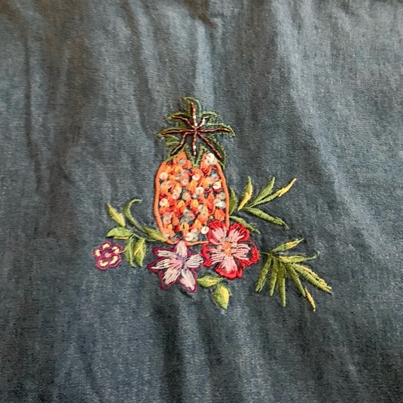 Victoria Jones | Denim Chambray Button Down Shirt - Picture 9 of 11